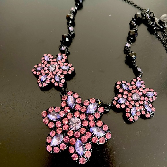 Betsey Johnson Jewellery - Picture 2 of 2